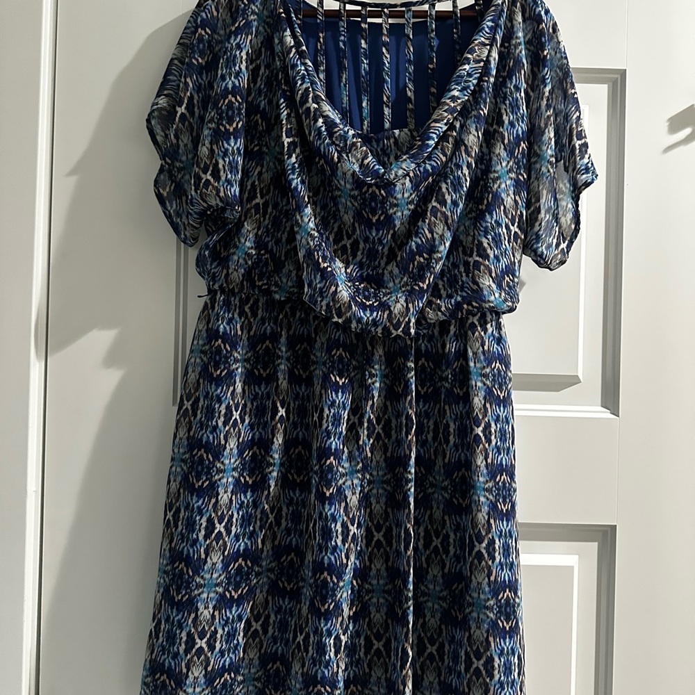 Elegant Blue Patterned Dress